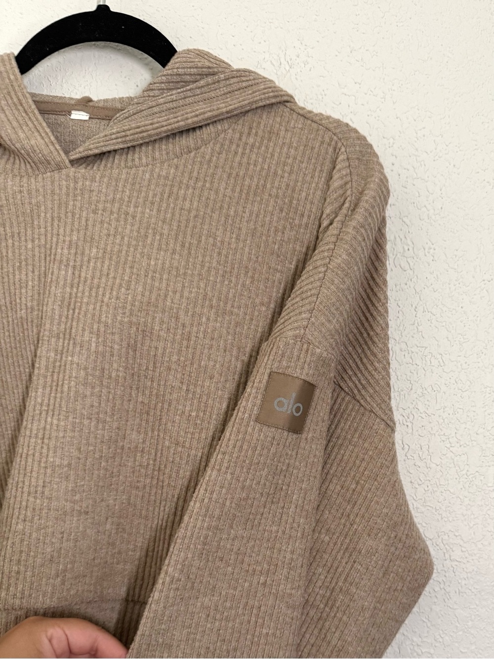 ALO Yoga Muse Cropped Soft Ribbed Knit Hoodie in Gravel Heather Medium - Picture 4 of 5